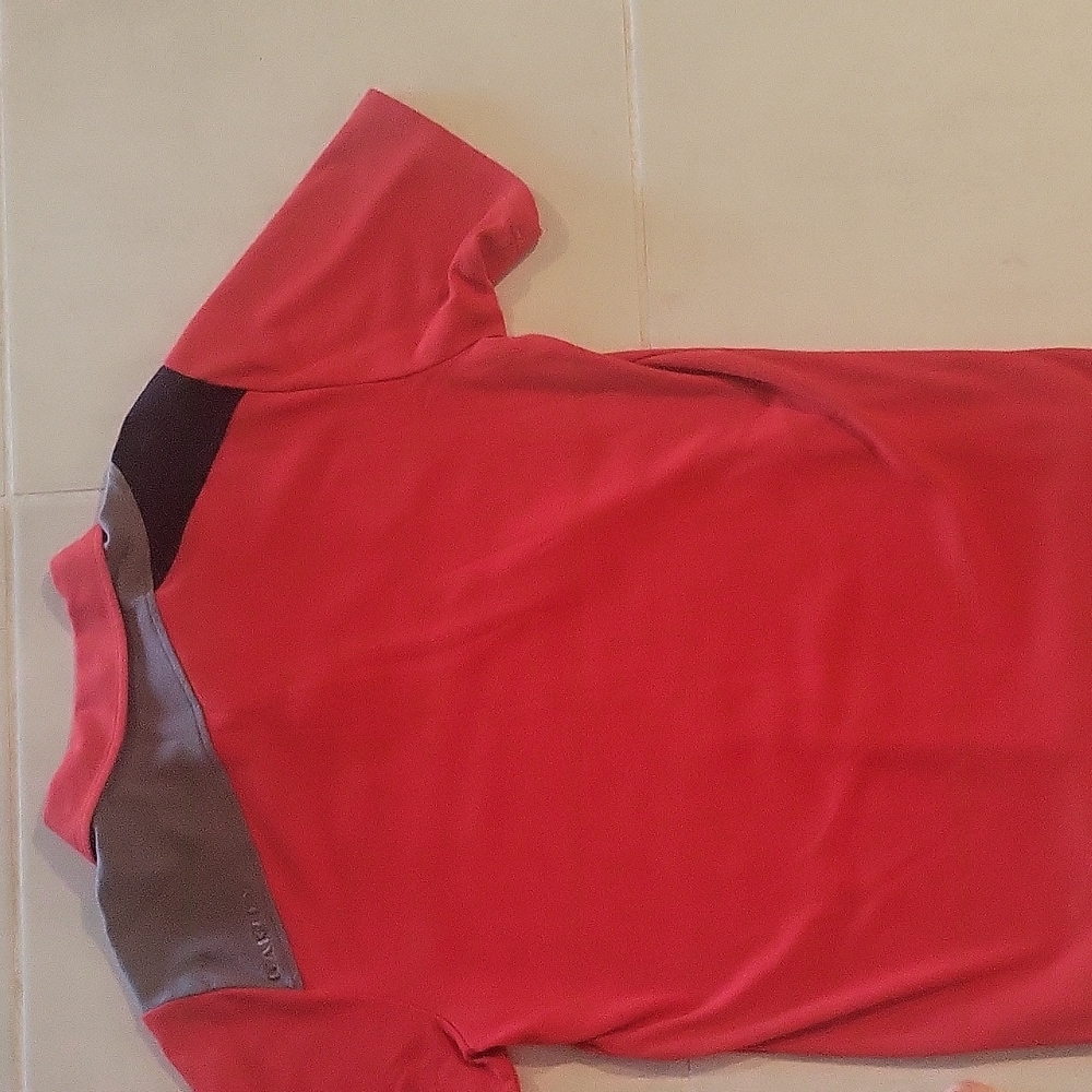 Oakley shirt